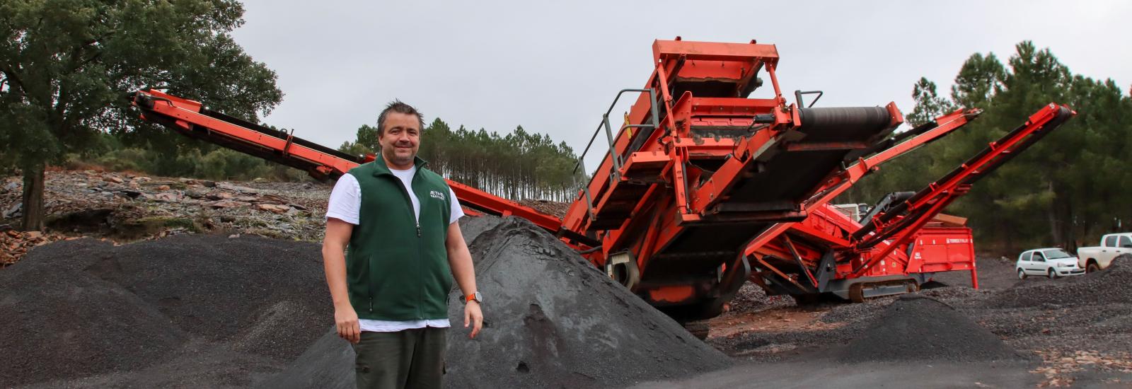 Ricardo Santos Silva no antigo complexo mineiro da Ferrominas, em Torre de Moncorvo, no dia 12 de março de 2020 | LUSA - Francisco Pinto 