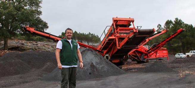 Ricardo Santos Silva no antigo complexo mineiro da Ferrominas, em Torre de Moncorvo, no dia 12 de março de 2020 | LUSA - Francisco Pinto 